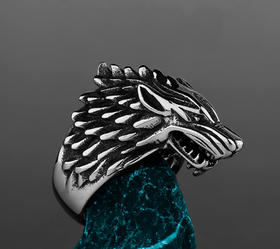 Shadow Wolf Head Ring in Stainless Steel - GalacticElements