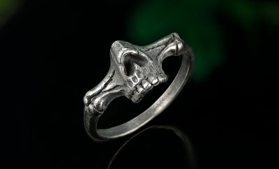 Half Skull Ring in Stainless Steel - GalacticElements
